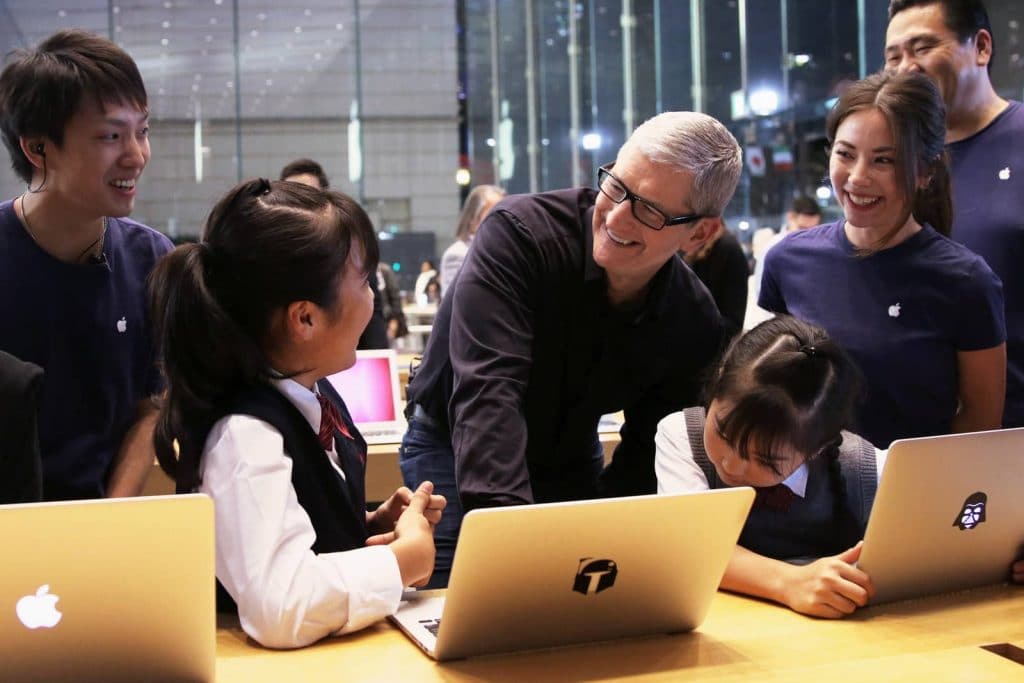 Apple and Augmented Reality - another interview with Tim Cook in Japan