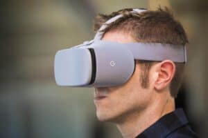 Googles Daydream VR headset new experimental features