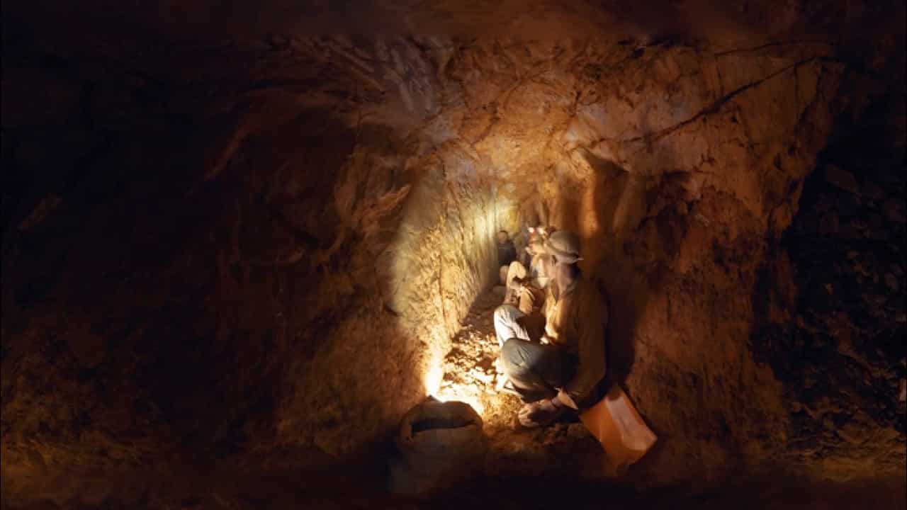 A scene from inside the mine in the Google VR Film - The Journey of Gold