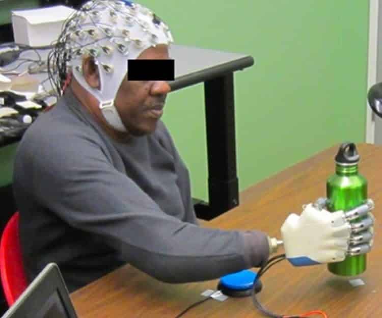 New UH research has demonstrated that an amputee can grasp with a bionic hand, powered only by his thoughts. From the University of Houston.