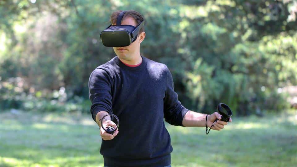 The Oculus Quest can be used anywhere, even outdoors.